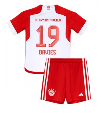 Bayern Munich Alphonso Davies #19 Replika Babytøj Hjemmebanesæt Børn 2023-24 Kortærmet (+ Korte bukser)